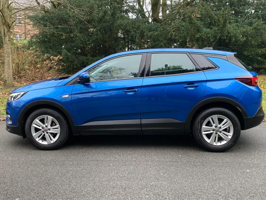 VAUXHALL GRANDLAND X