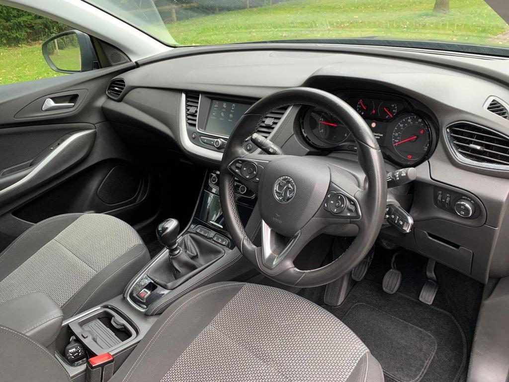 VAUXHALL GRANDLAND X