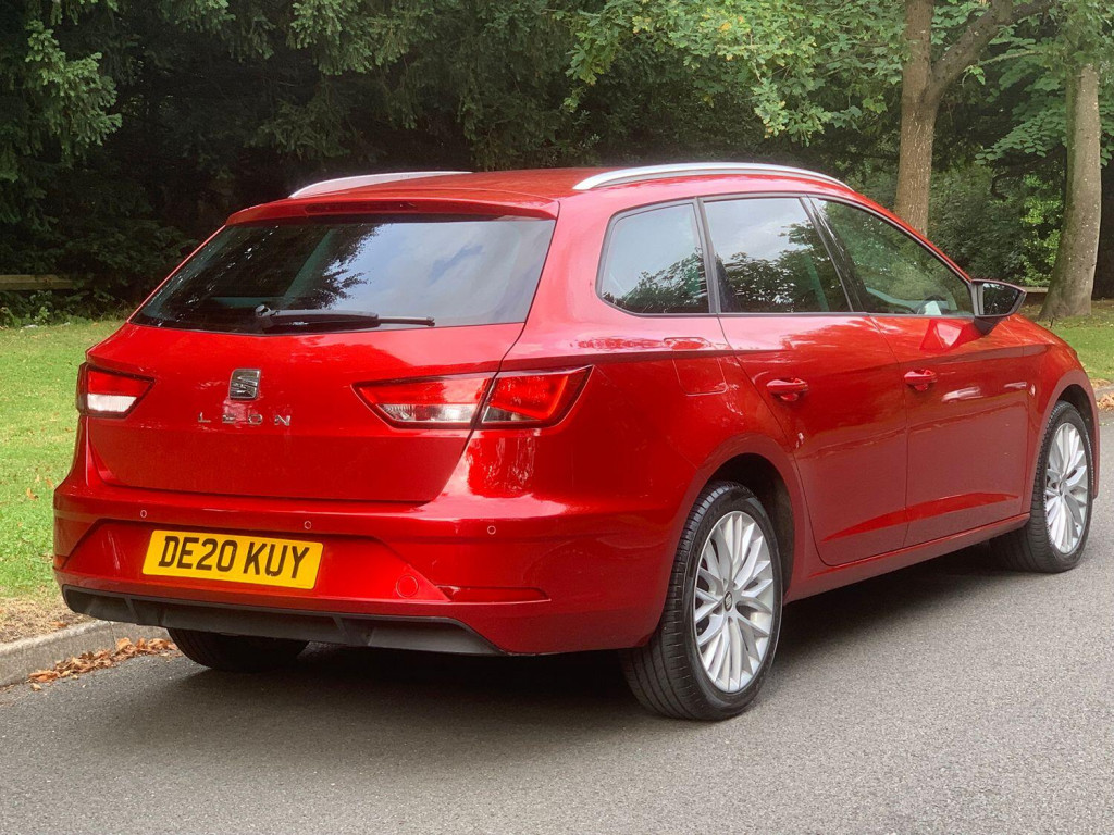 View SEAT LEON 2.0 TDI SE Dynamic