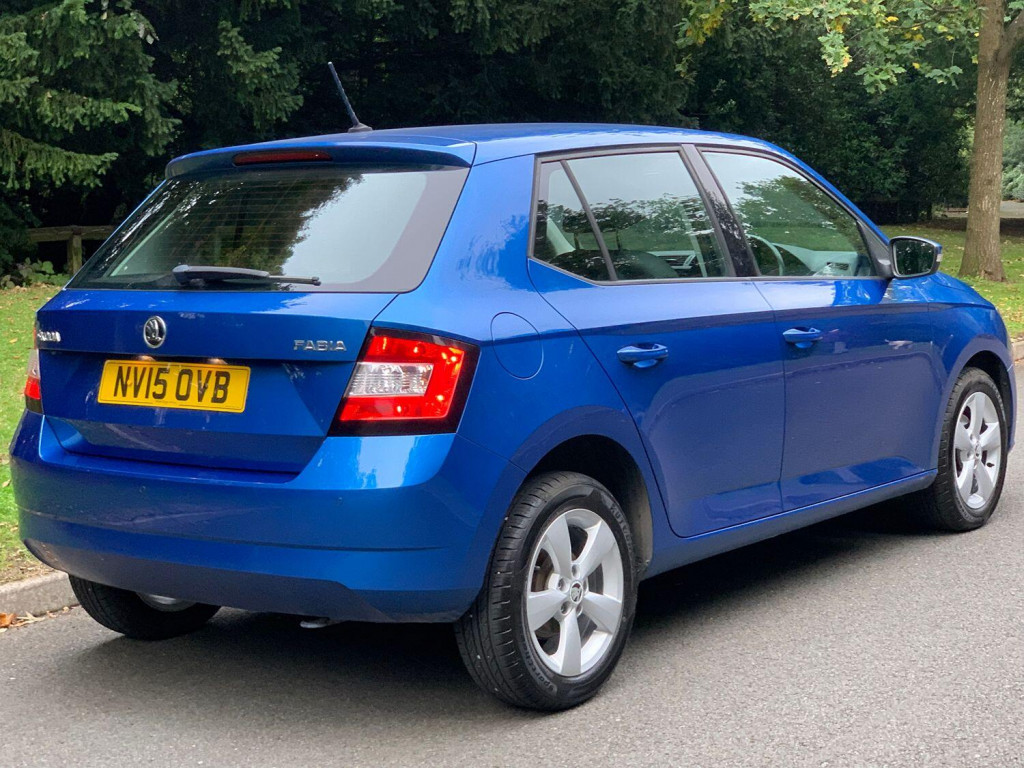 View SKODA FABIA 1.0 SE