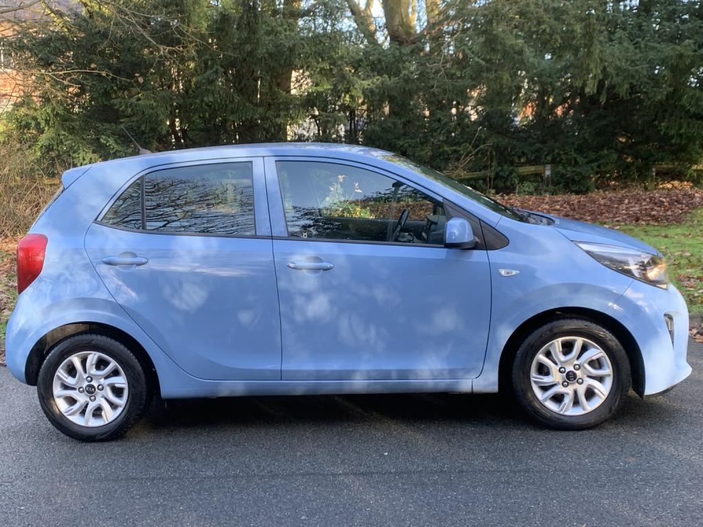 View KIA PICANTO 1.0 2