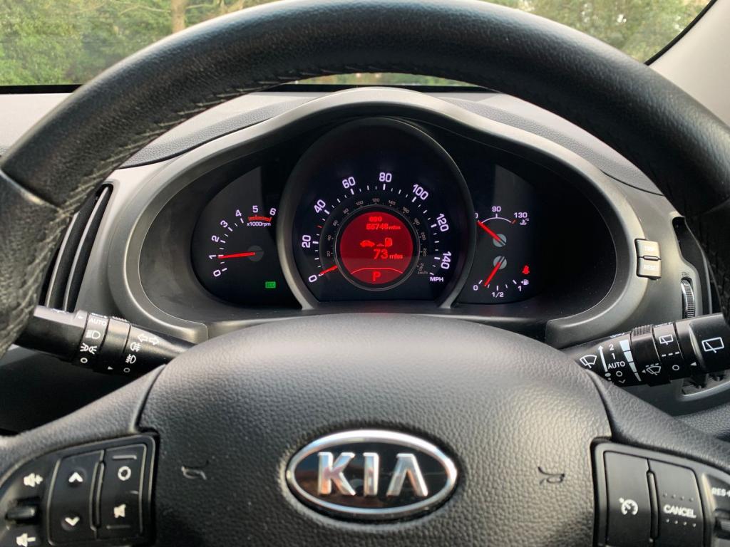 KIA SPORTAGE