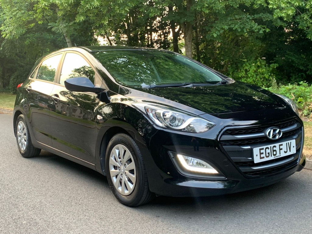 View HYUNDAI I30 S BLUE DRIVE