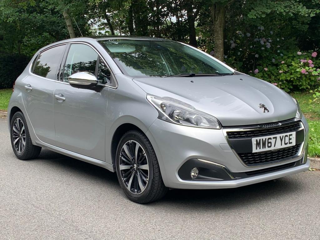 View PEUGEOT 208 ALLURE PREMIUM