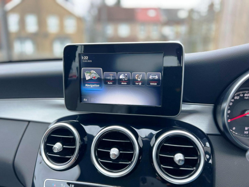 MERCEDES-BENZ C CLASS