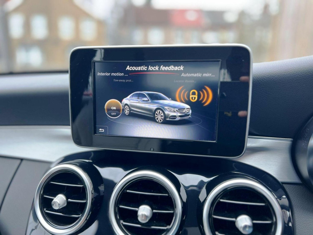 MERCEDES-BENZ C CLASS