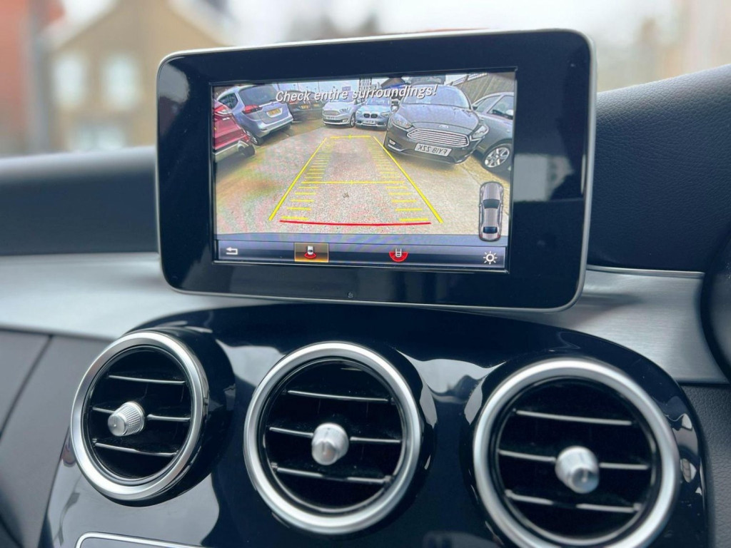 MERCEDES-BENZ C CLASS