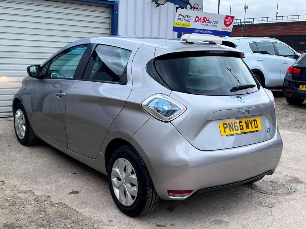 RENAULT ZOE