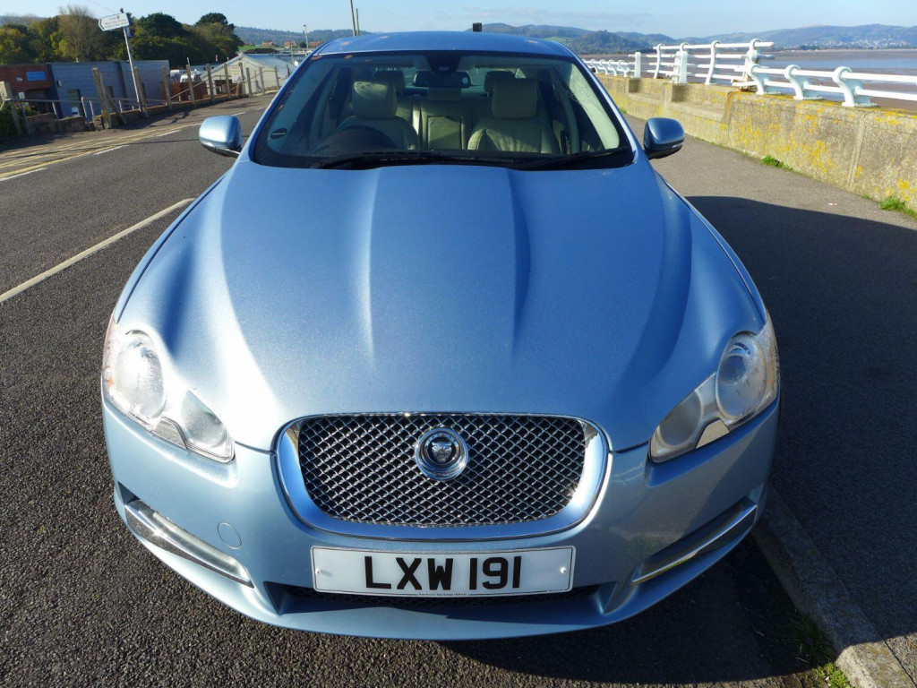 JAGUAR XF