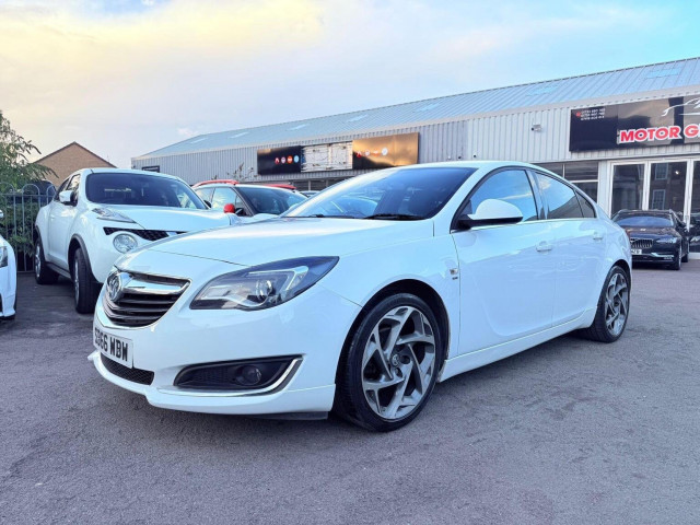 VAUXHALL INSIGNIA