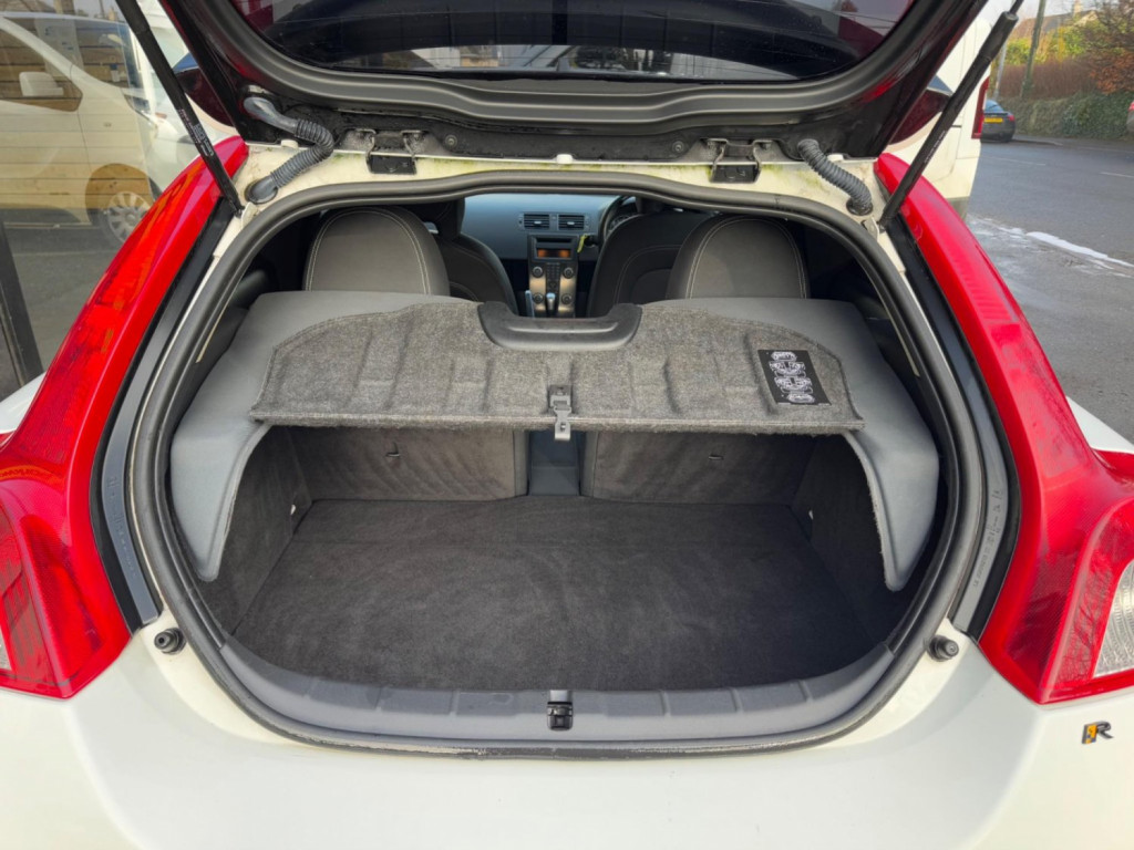 VOLVO C30