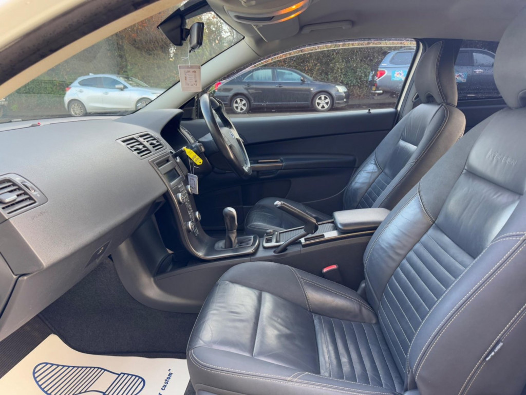 VOLVO C30