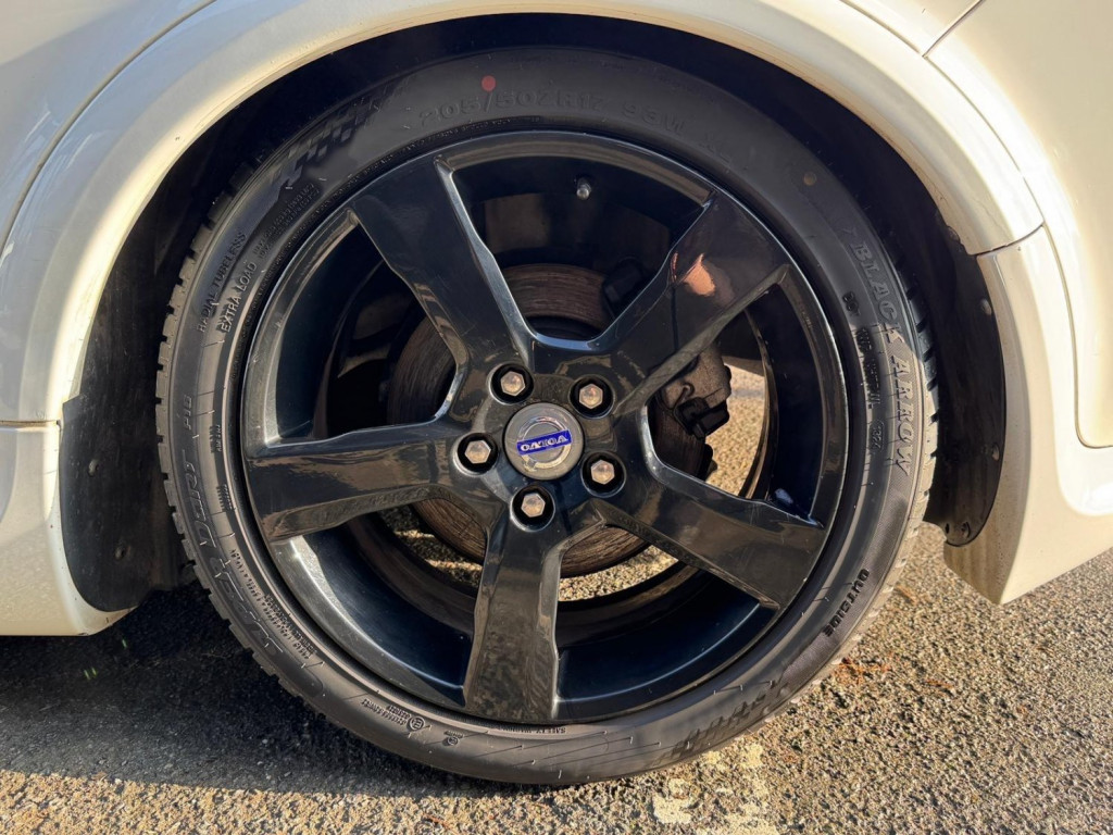 VOLVO C30