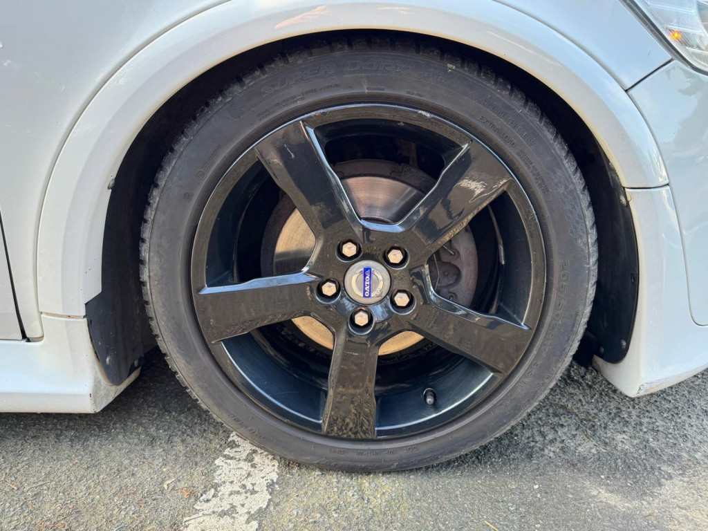VOLVO C30