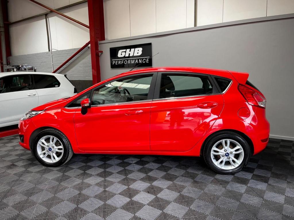 View FORD FIESTA 1.3 Zetec
