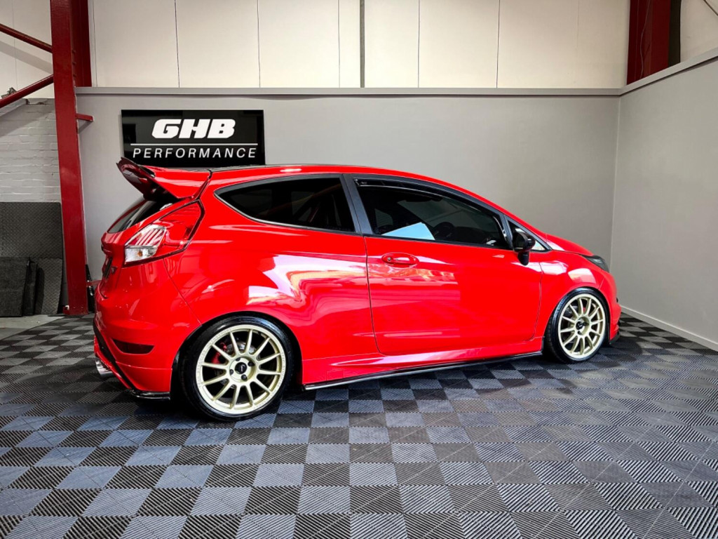 FORD FIESTA