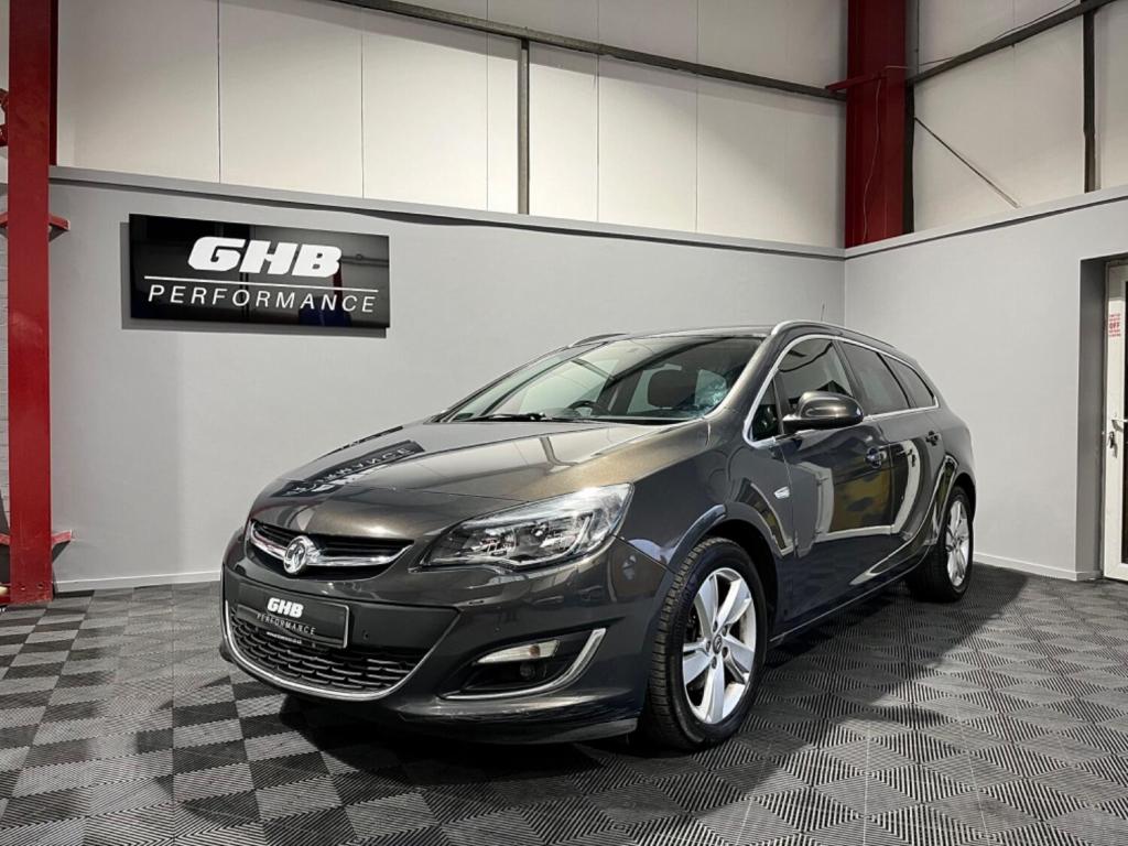 View VAUXHALL ASTRA 2.0 CDTi SRi