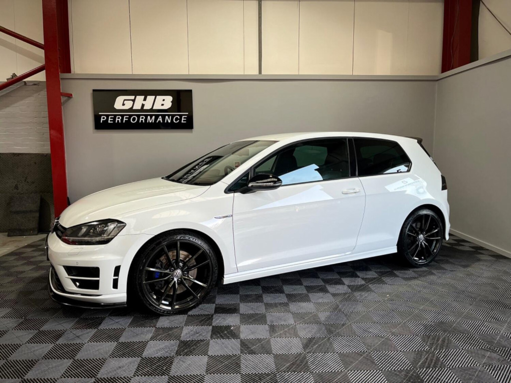 View VOLKSWAGEN GOLF 2.0 TSI BlueMotion Tech R 