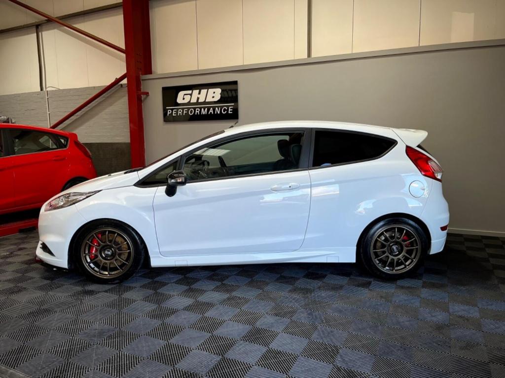 View FORD FIESTA 1.6 T EcoBoost ST-3 