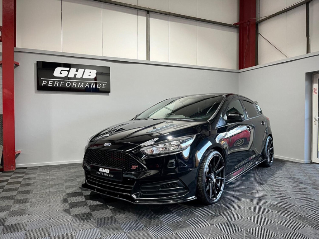 View FORD FOCUS 2.0 T EcoBoost ST-1 