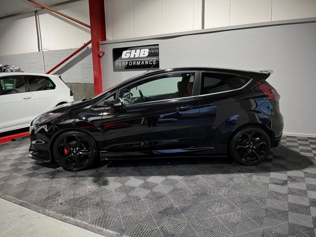 View FORD FIESTA 1.6 T EcoBoost ST-3 