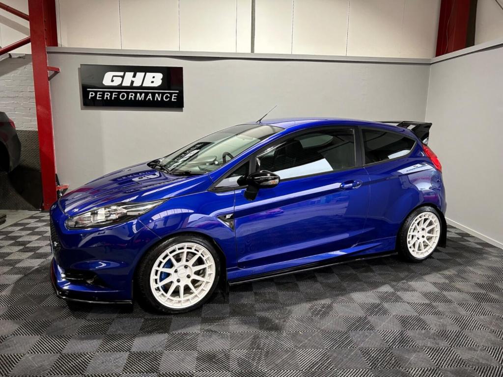View FORD FIESTA 1.6 T EcoBoost ST-2 