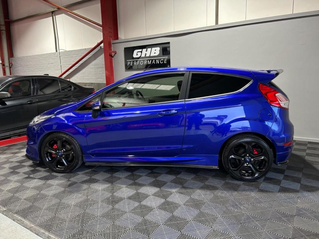 View FORD FIESTA 1.6 T EcoBoost ST-3 