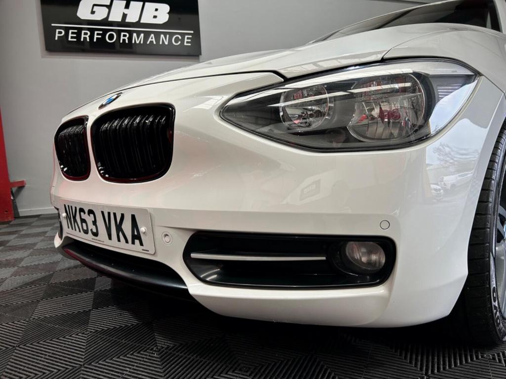 BMW 1 SERIES