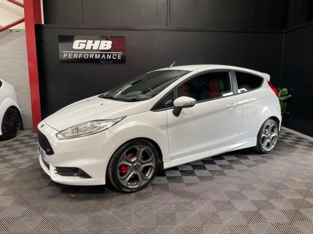 View FORD FIESTA 1.6 T EcoBoost ST-2