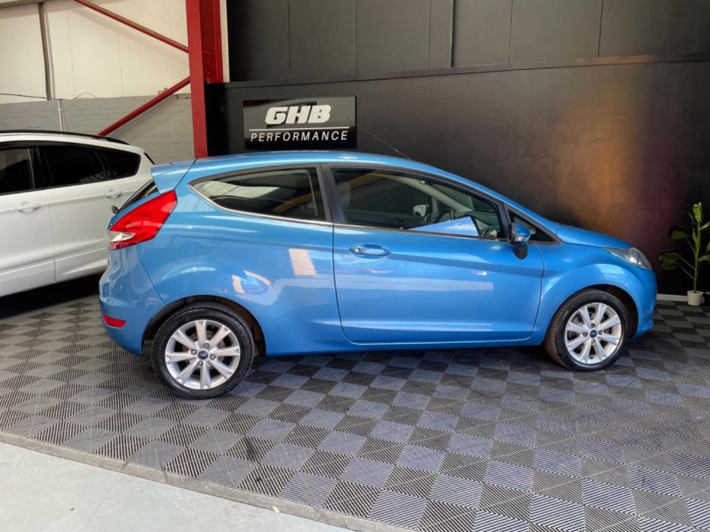 FORD FIESTA