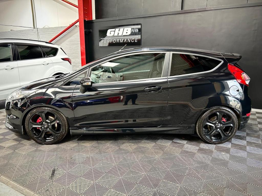 View FORD FIESTA 1.6 T EcoBoost ST-2