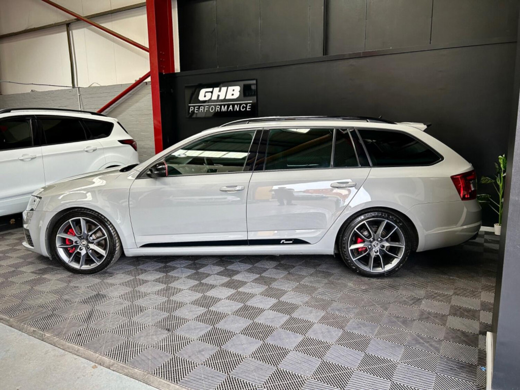 View SKODA OCTAVIA 2.0 TFSI vRS