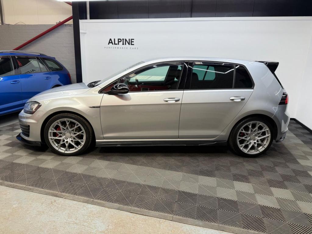 View VOLKSWAGEN GOLF 2.0 TDI BlueMotion Tech GTD