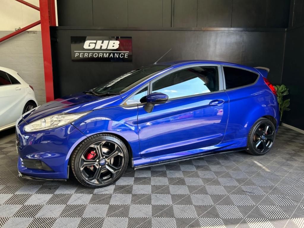 View FORD FIESTA 1.6 T EcoBoost ST-2