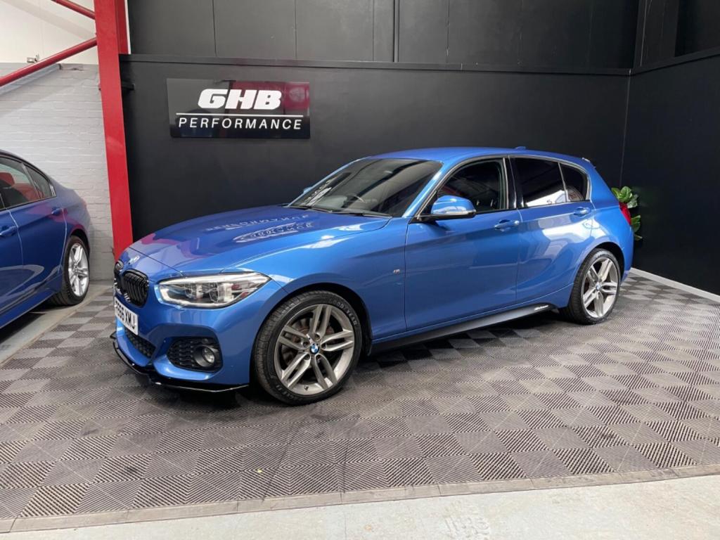 BMW 1 SERIES