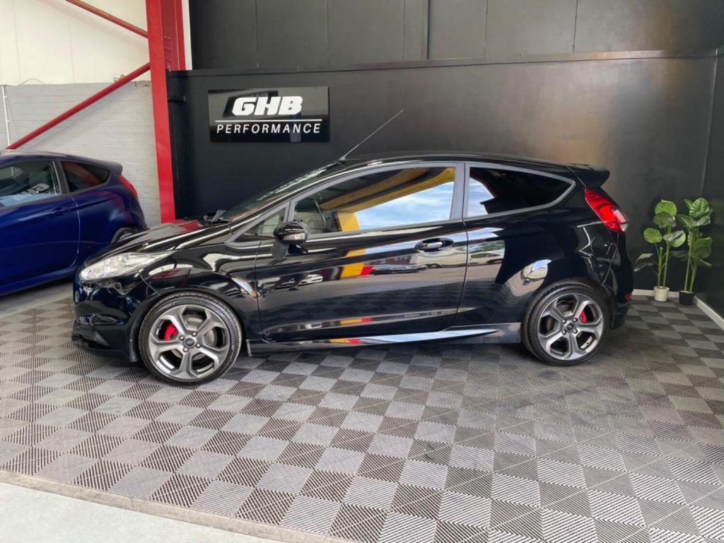 View FORD FIESTA 1.6 T EcoBoost ST-2