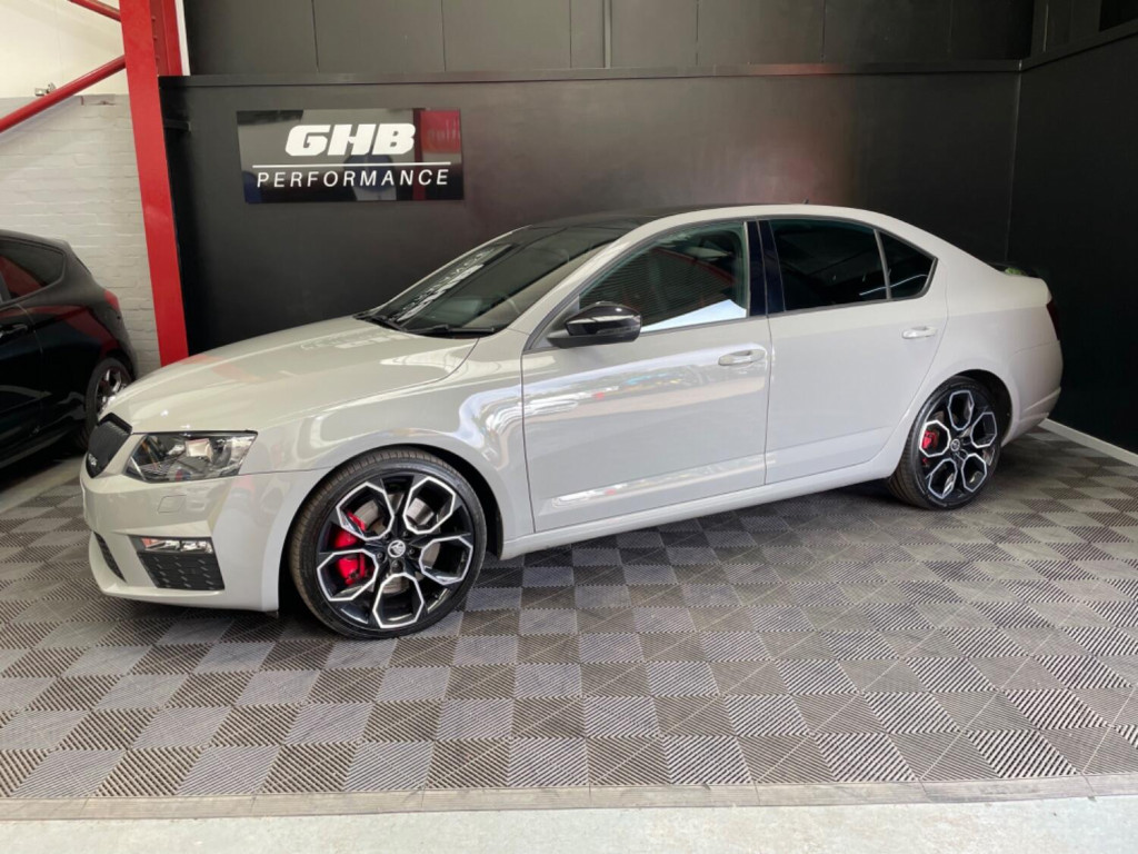View SKODA OCTAVIA 2.0 TSI vRS 230