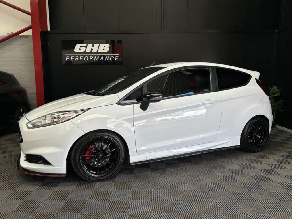 View FORD FIESTA 1.6 T EcoBoost ST-2