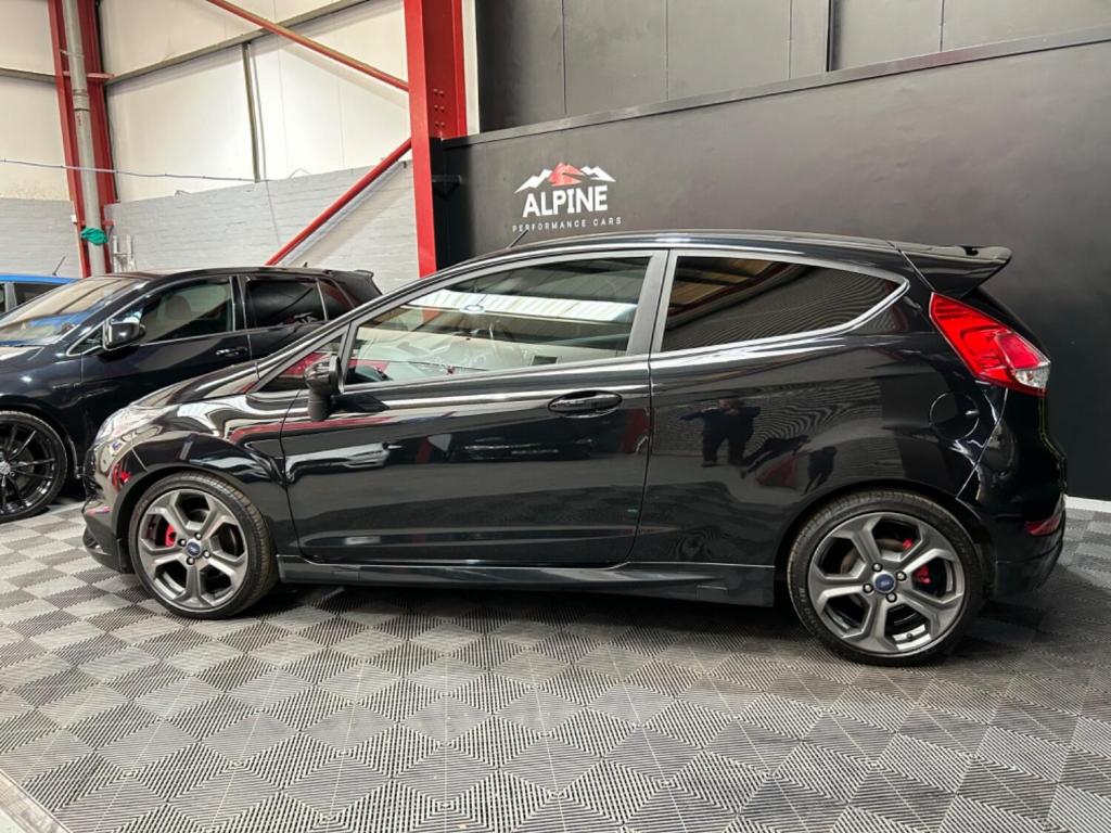 View FORD FIESTA 1.6 T EcoBoost ST-2