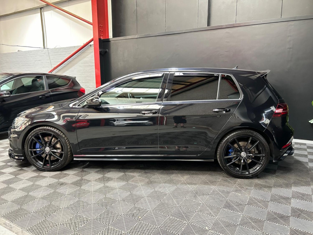 View VOLKSWAGEN GOLF 2.0 TSI BlueMotion Tech R