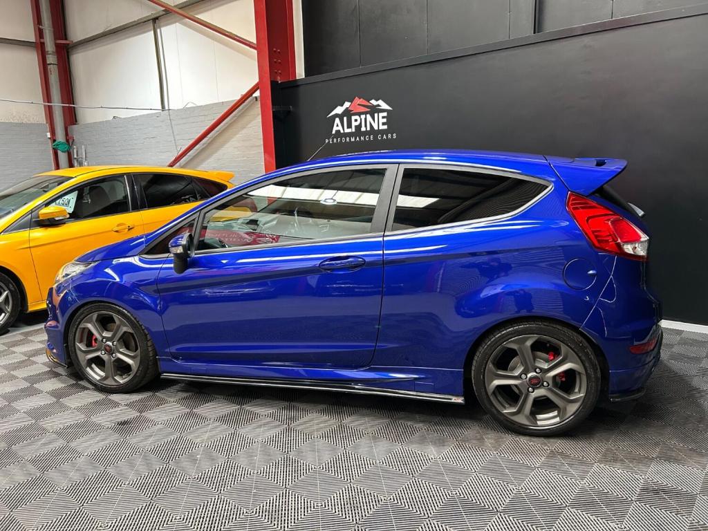 View FORD FIESTA 1.6 T EcoBoost ST-3