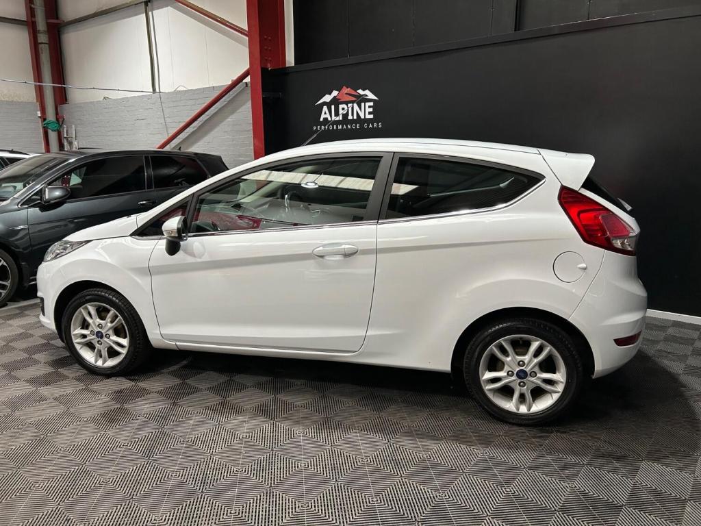 View FORD FIESTA 1.0 T EcoBoost Zetec