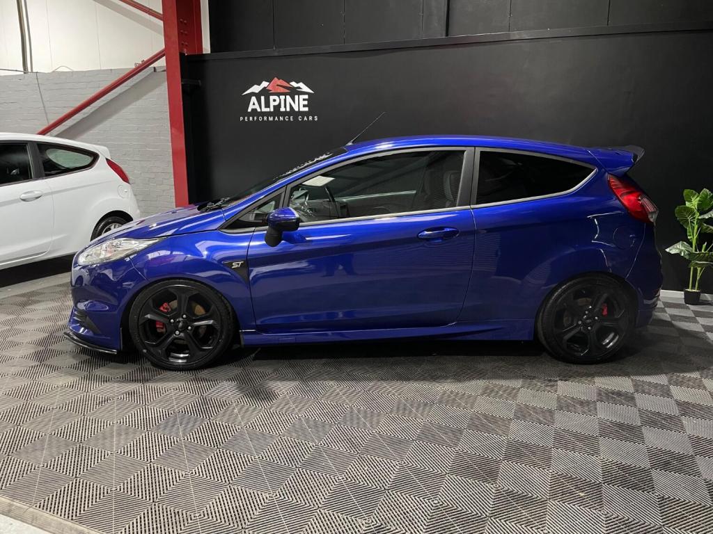 View FORD FIESTA 1.6 T EcoBoost ST-2