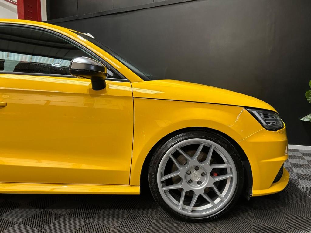 AUDI S1