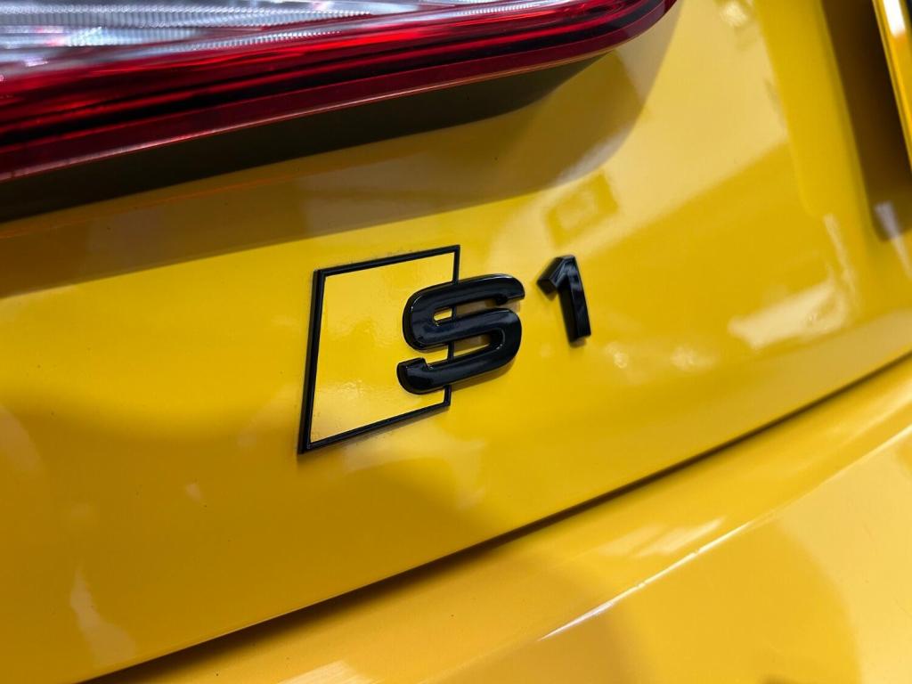AUDI S1