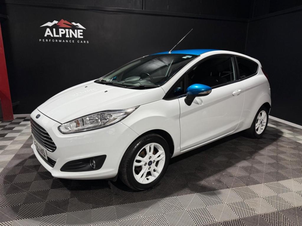 View FORD FIESTA 1.3 Zetec White Edition
