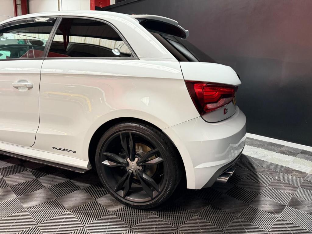 AUDI S1