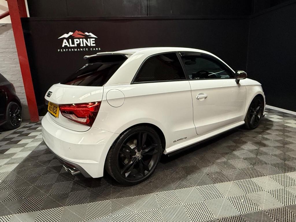 AUDI S1