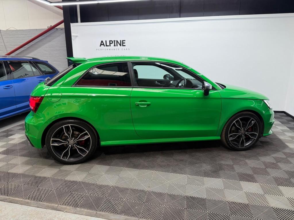 AUDI S1