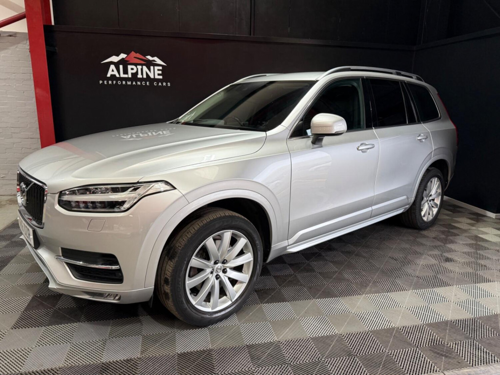 View VOLVO XC90 2.0 Momentum (19